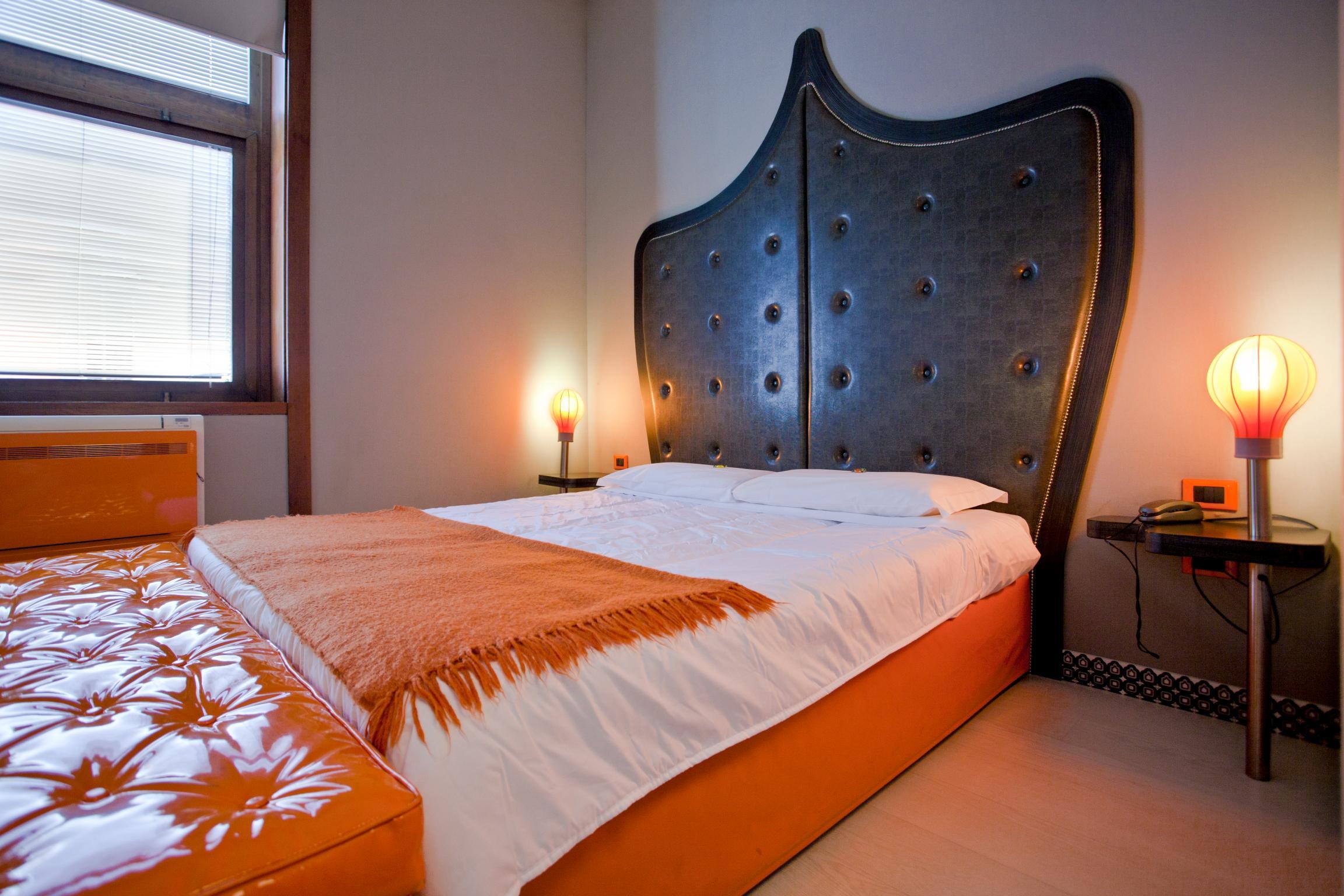 Orange Hotel Rom Værelse billede
